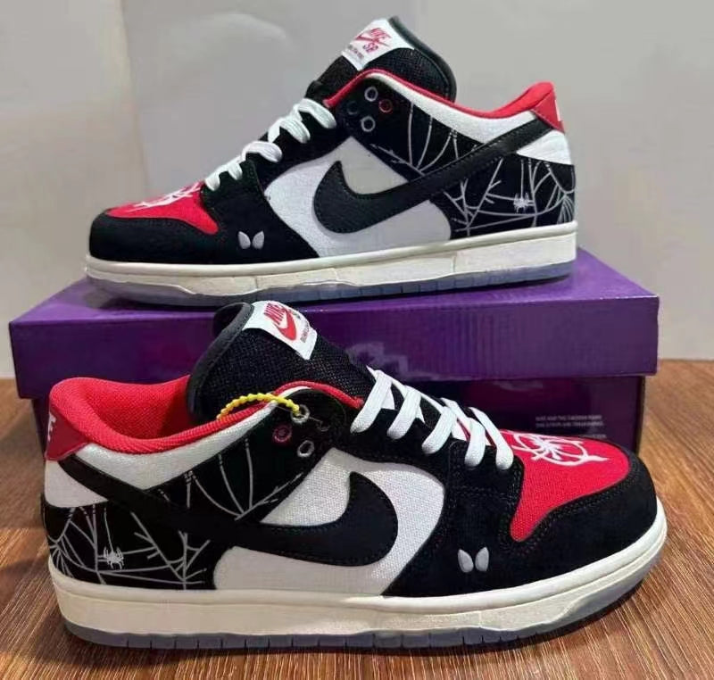 NIKE DUNK LOW SPIDER MAN