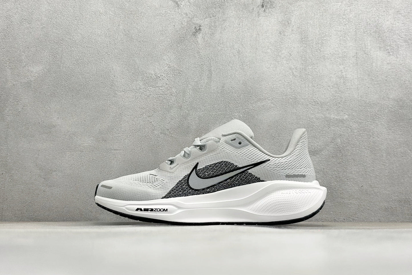 Nike Air Zoom Pegasus 41 – Confort, Performance & Élégance