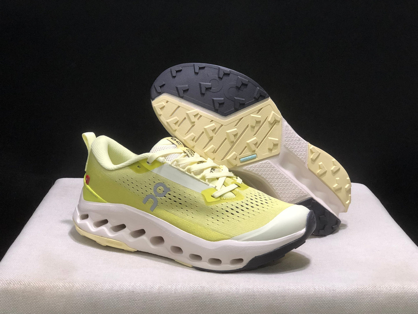 Basket ON Cloudsurfer Trail – Confort & Performance au Quotidien
