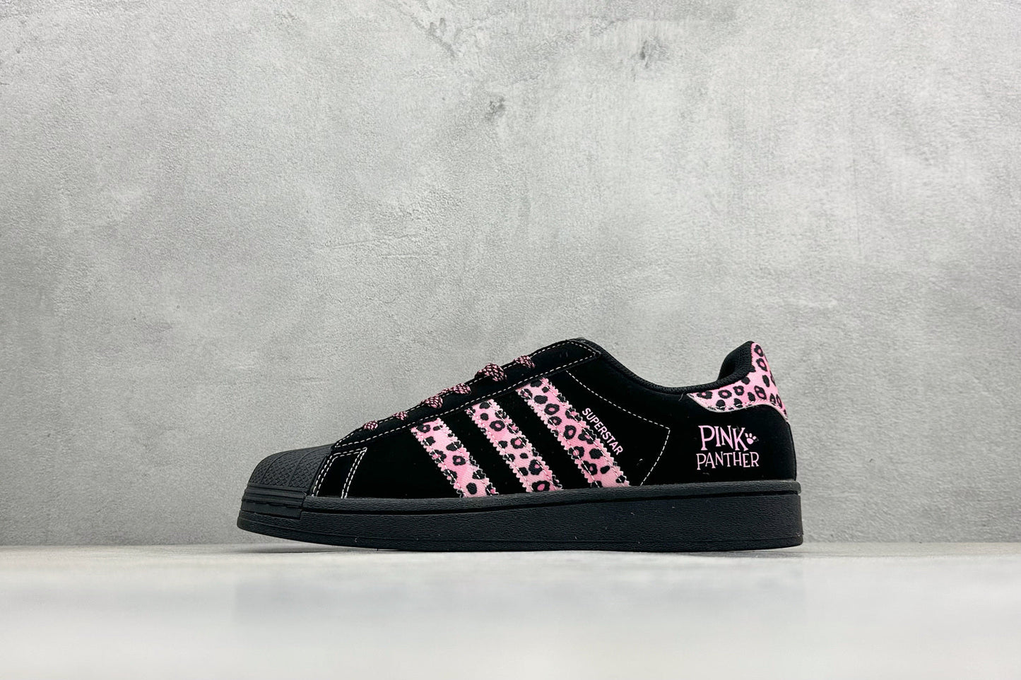 Adidas Superstar x Pink Panther – La légende urbaine