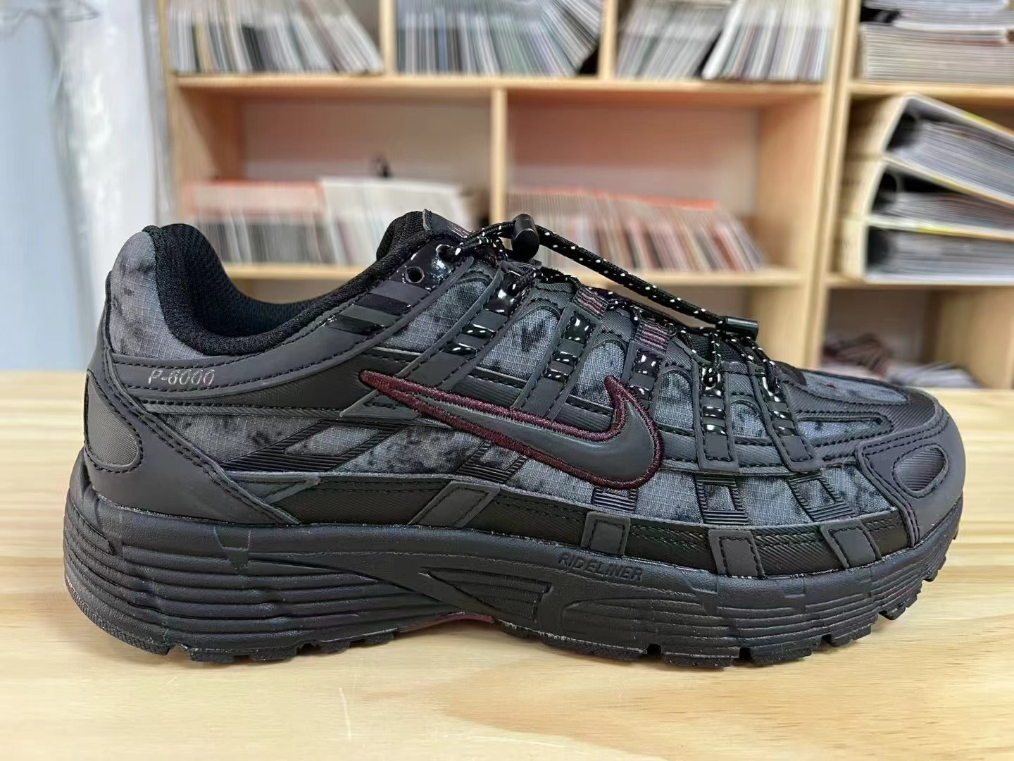 NIKE SNEAKERS P6000 NOIR