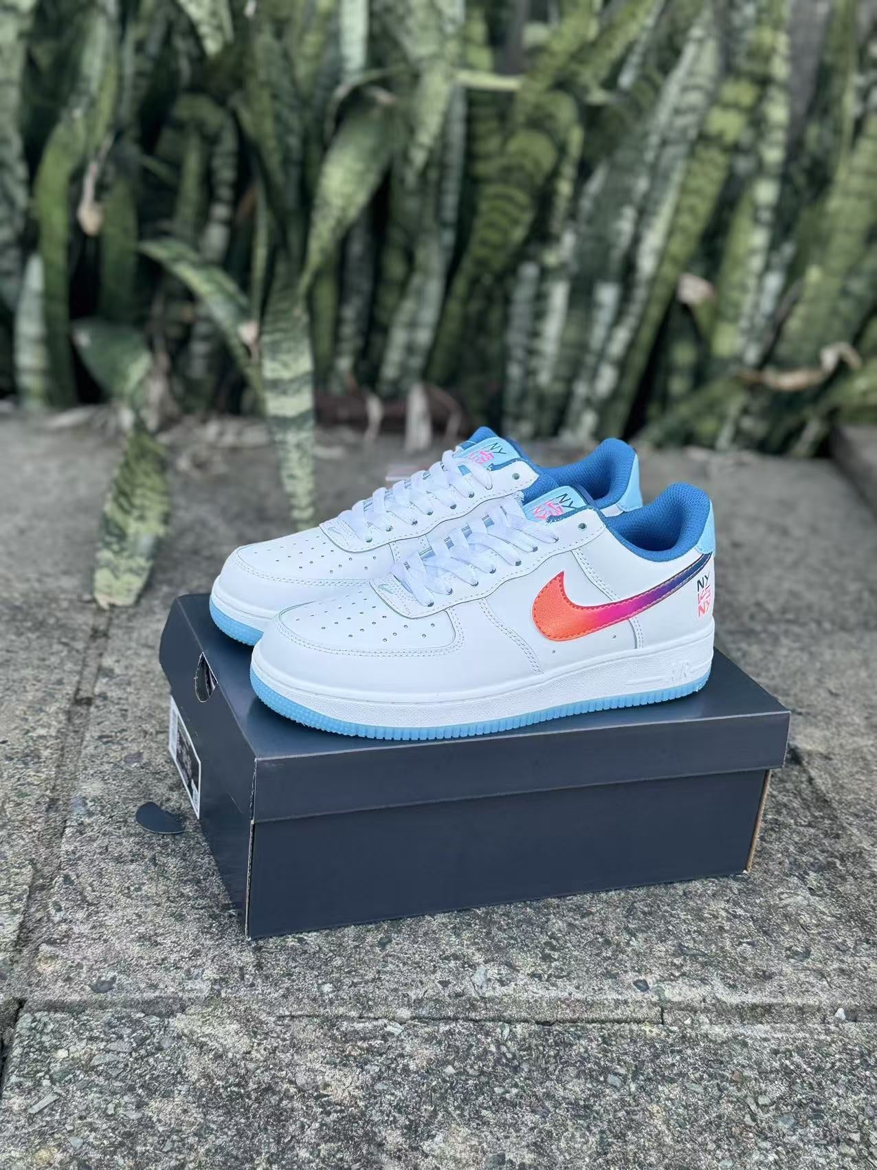 NIKE AIR FORCE 1 BLANCHE