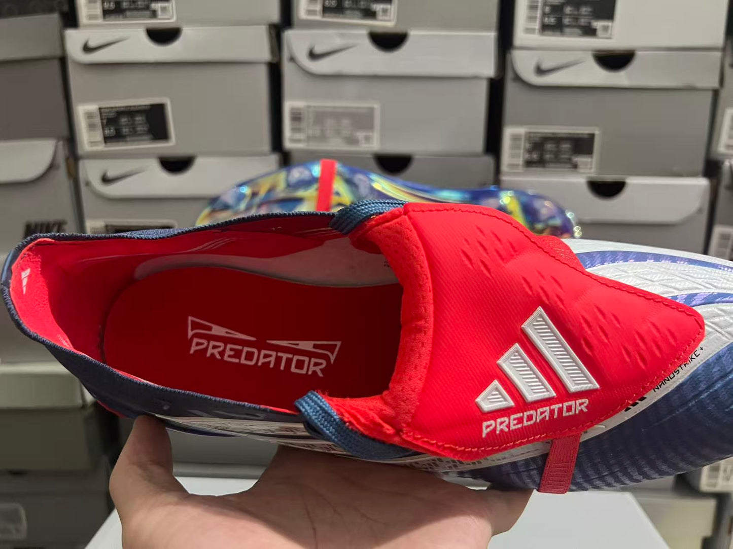Adidas Predator League Fold-Over Tongue FG – Domine le jeu avec précision & puissance