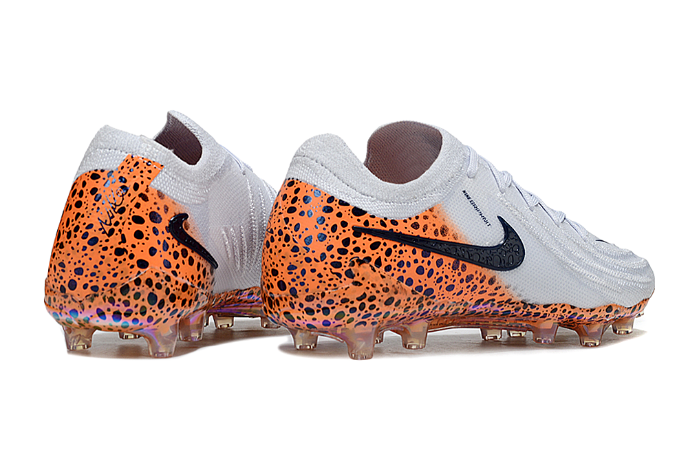 Phantom Luna Elite AG Chaussures de Football