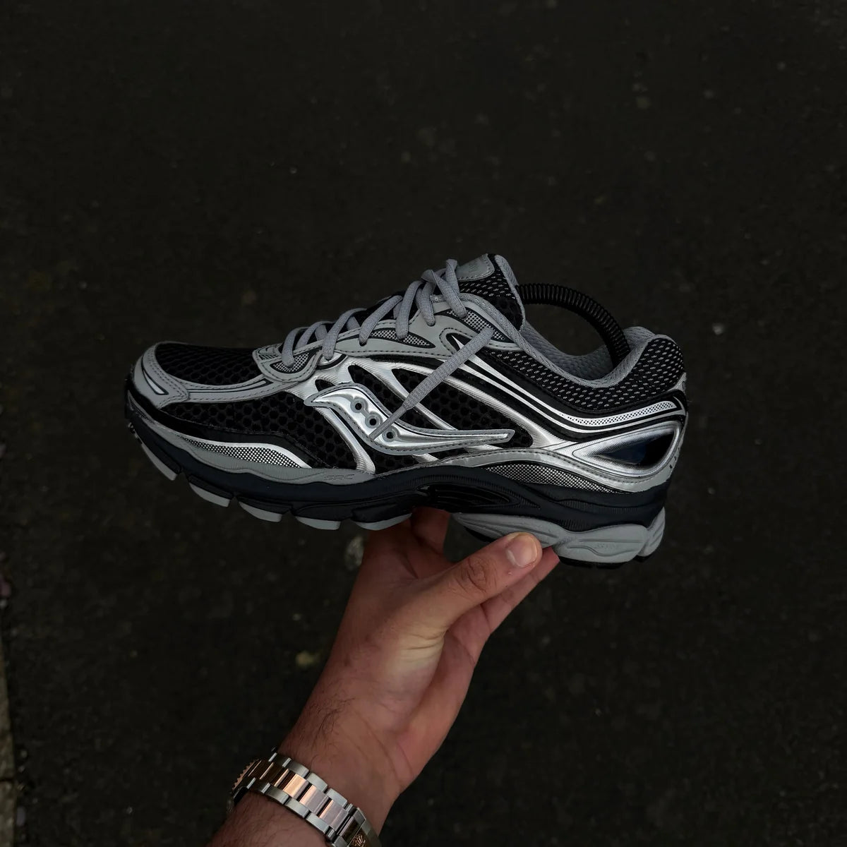 SAUCONY PROGRID OMNI 9 'BLACK SILVER