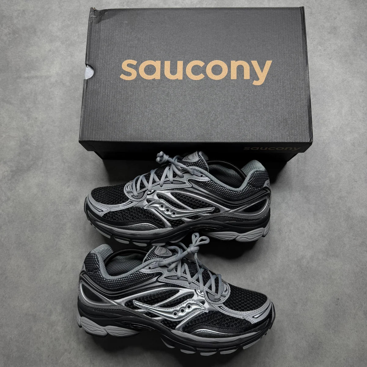 SAUCONY PROGRID OMNI 9 'BLACK SILVER