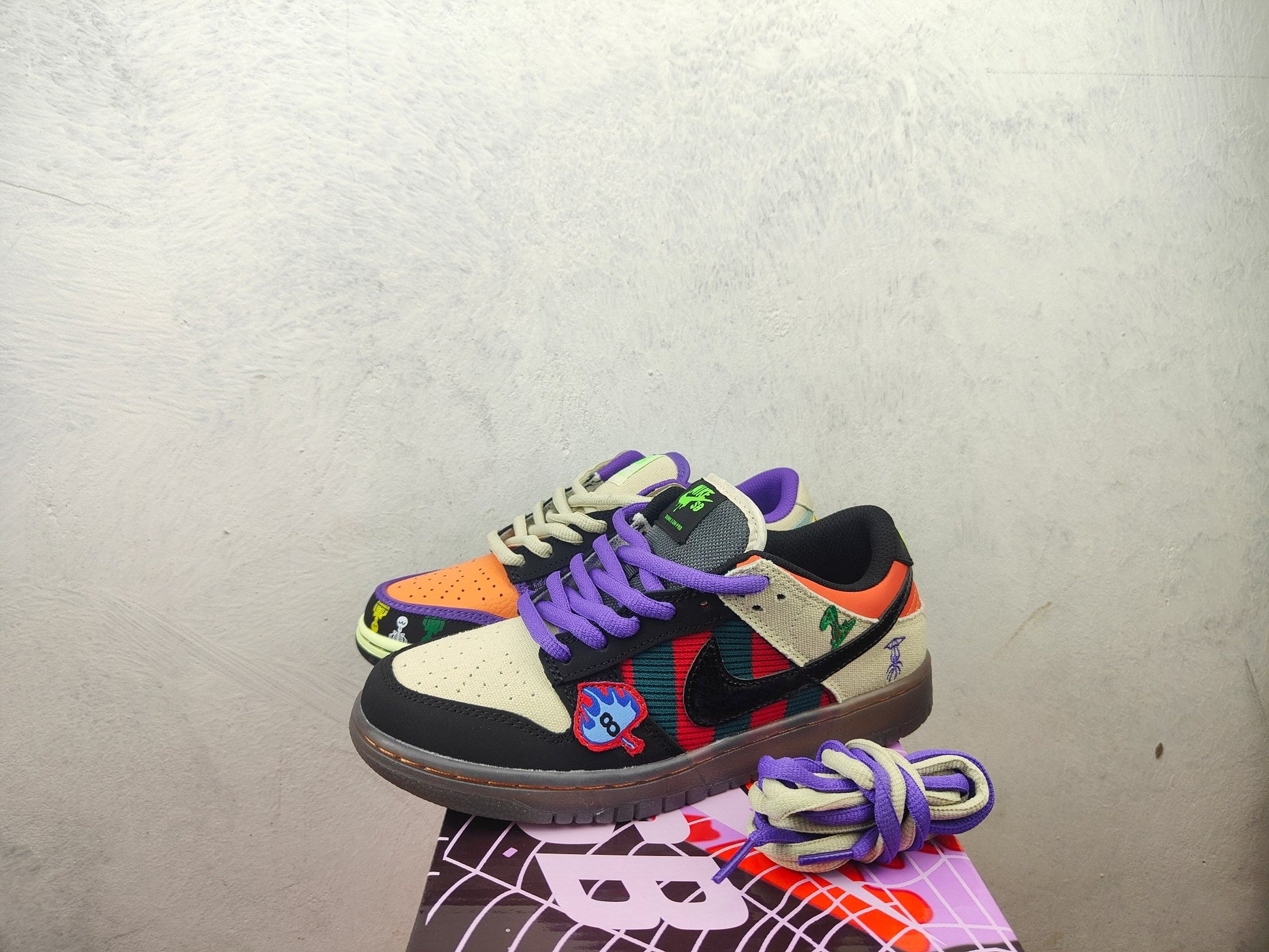 NIKE DUNK LOW HALLOWEEN CUSTOM