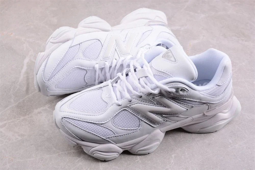 NEW BALANCE NB 9060 TRIPLE WHITE
