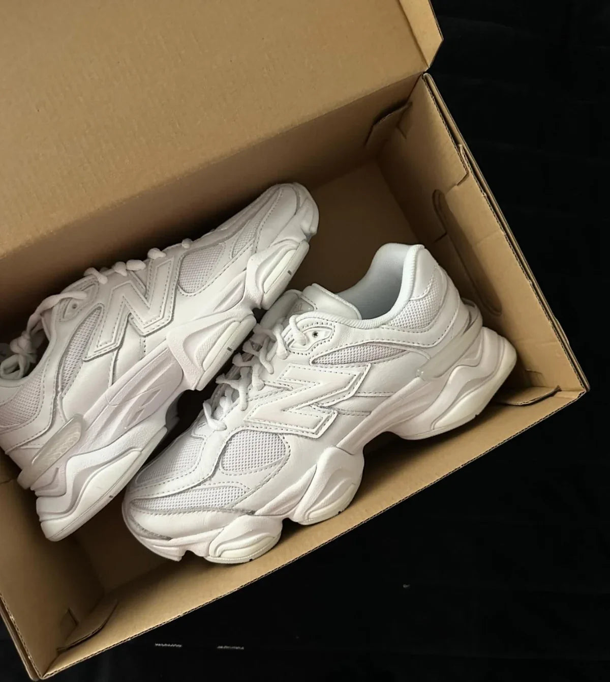 NEW BALANCE NB 9060 TRIPLE WHITE