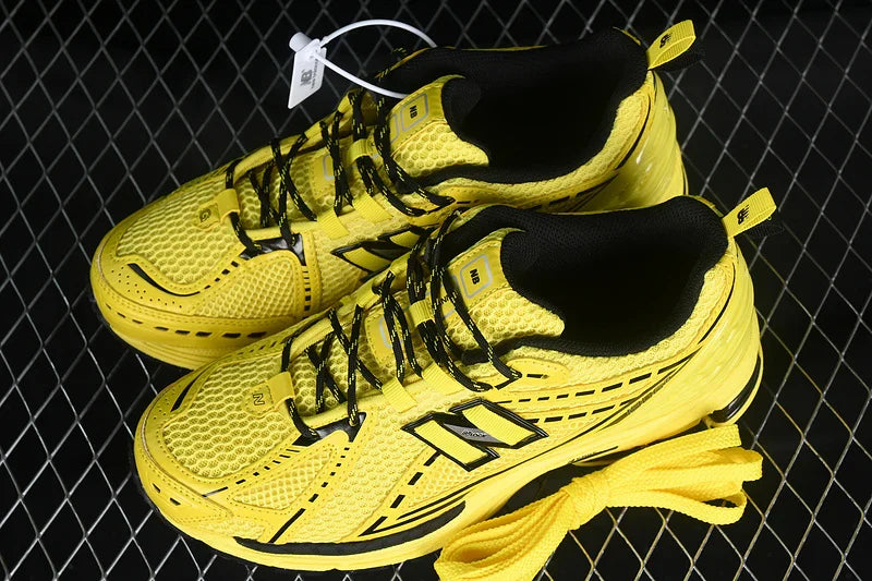 NEW BALANCE 1906R TRIPLE YELLOW