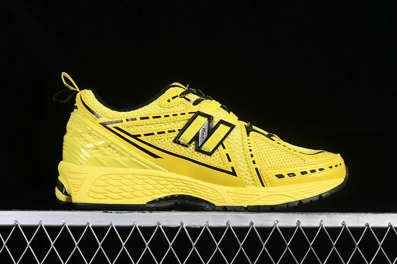 NEW BALANCE 1906R TRIPLE YELLOW