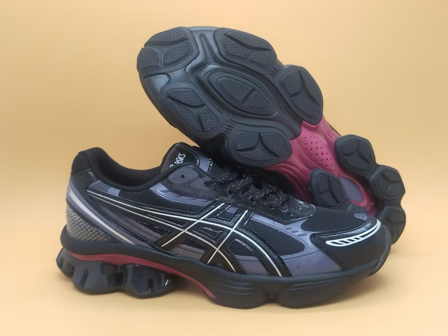 ASICS GEL QUANTUM KINETIC NOIR BORDEAUX