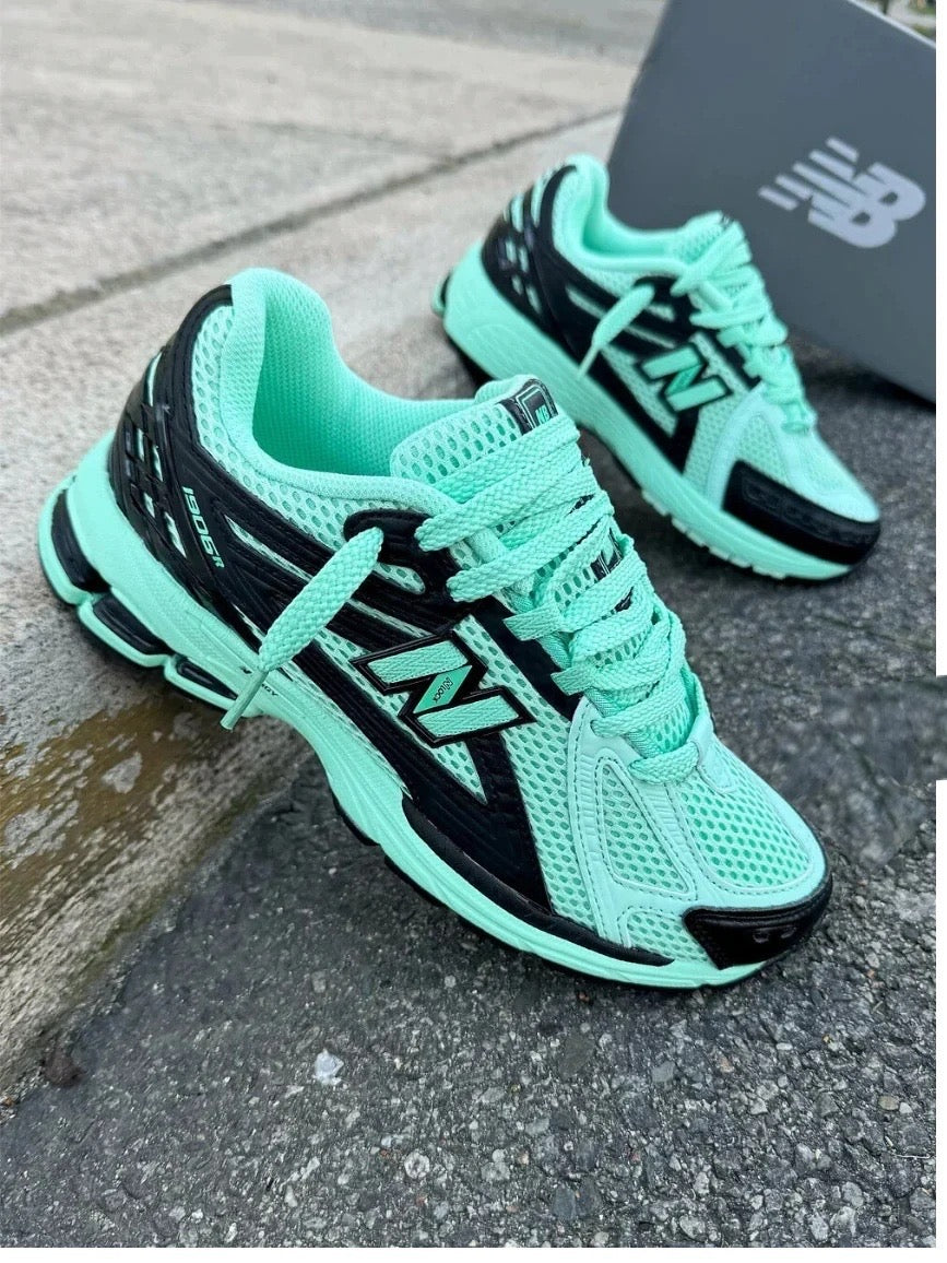 NEW BALANCE NB 1906R MINT GREEN BLACK