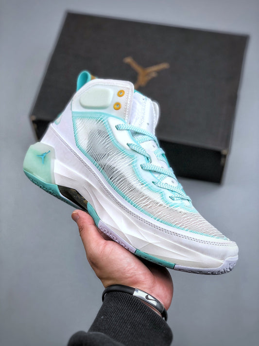 Nike Air Jordan 37 Rétro – Style iconique