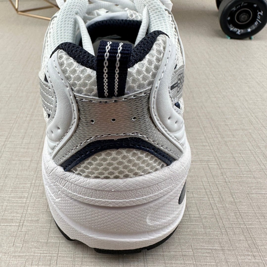 NEW BALANCE 530 MR530
