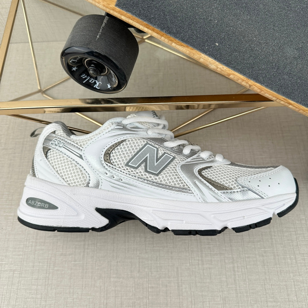 NEW BALANCE 530 MR530