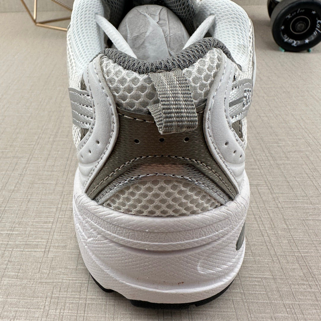 NEW BALANCE 530 MR530