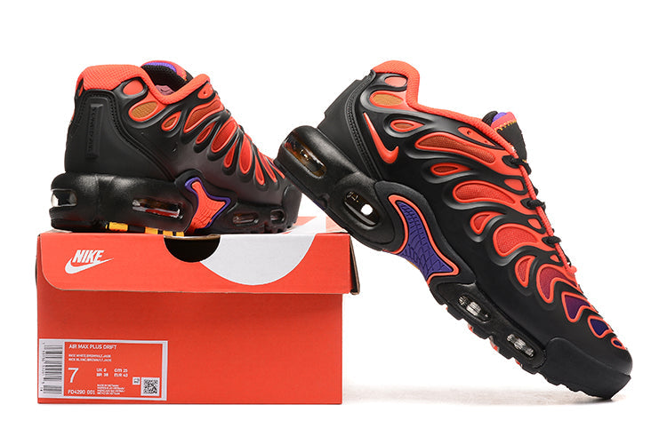 NIKE AIR MAX PLUS DRIFT NOIR ROUGE