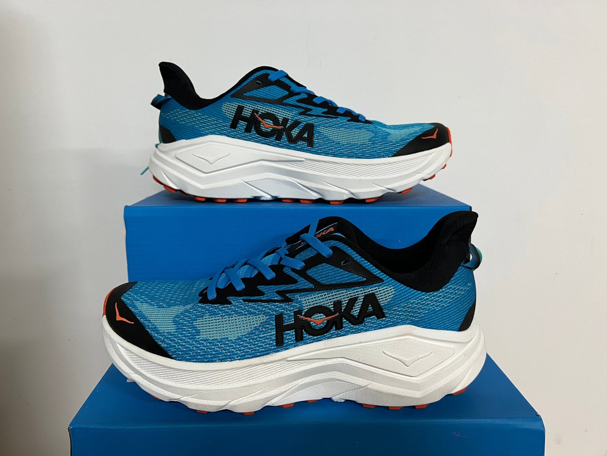 Hoka One Challenger 8 – Chaussure Running Ultra Confort