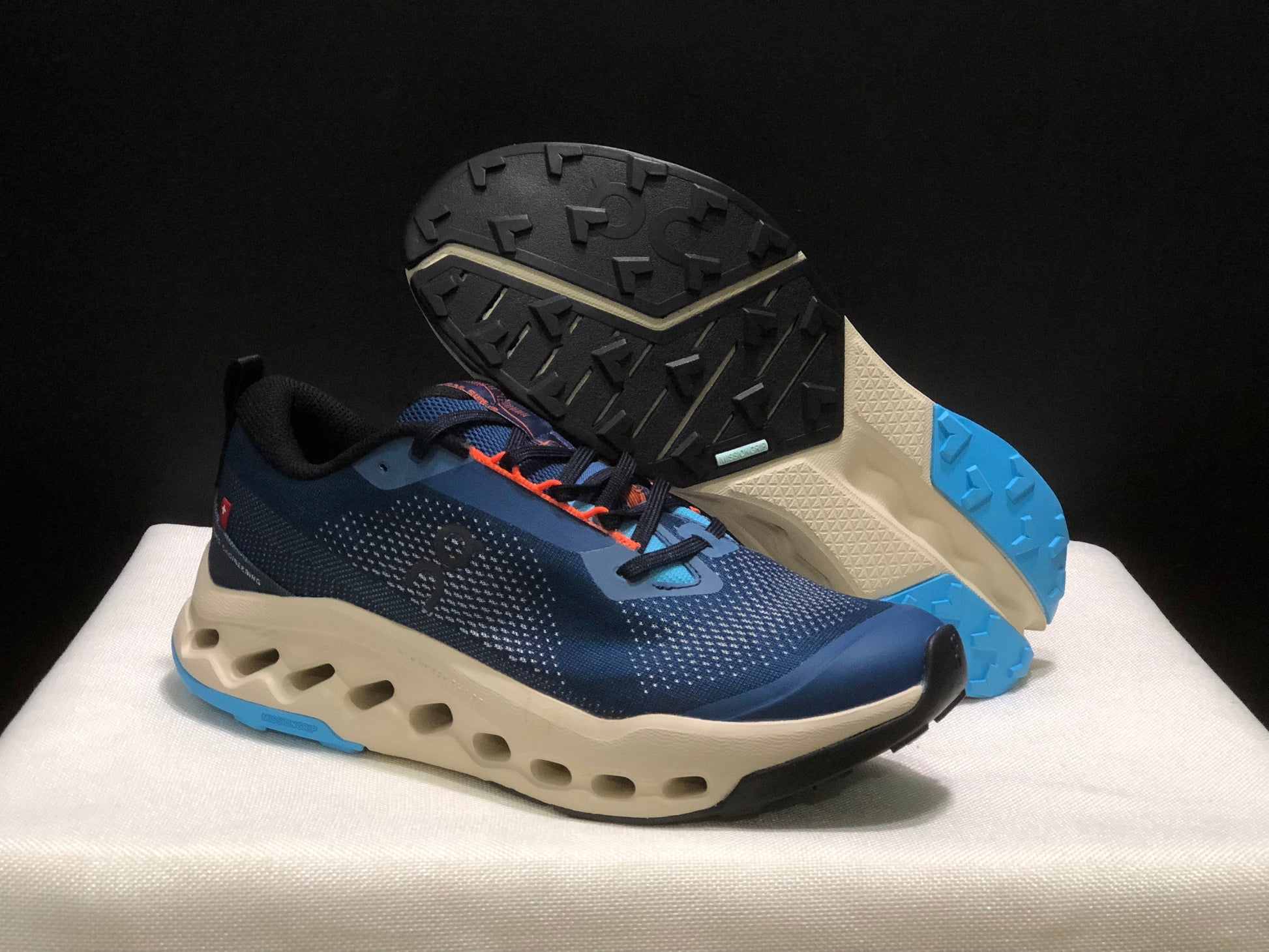 Basket ON Cloudsurfer Trail – Confort & Performance au Quotidien