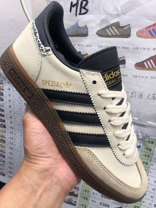 ADIDAS GAZELLE BEIGE & NOIR