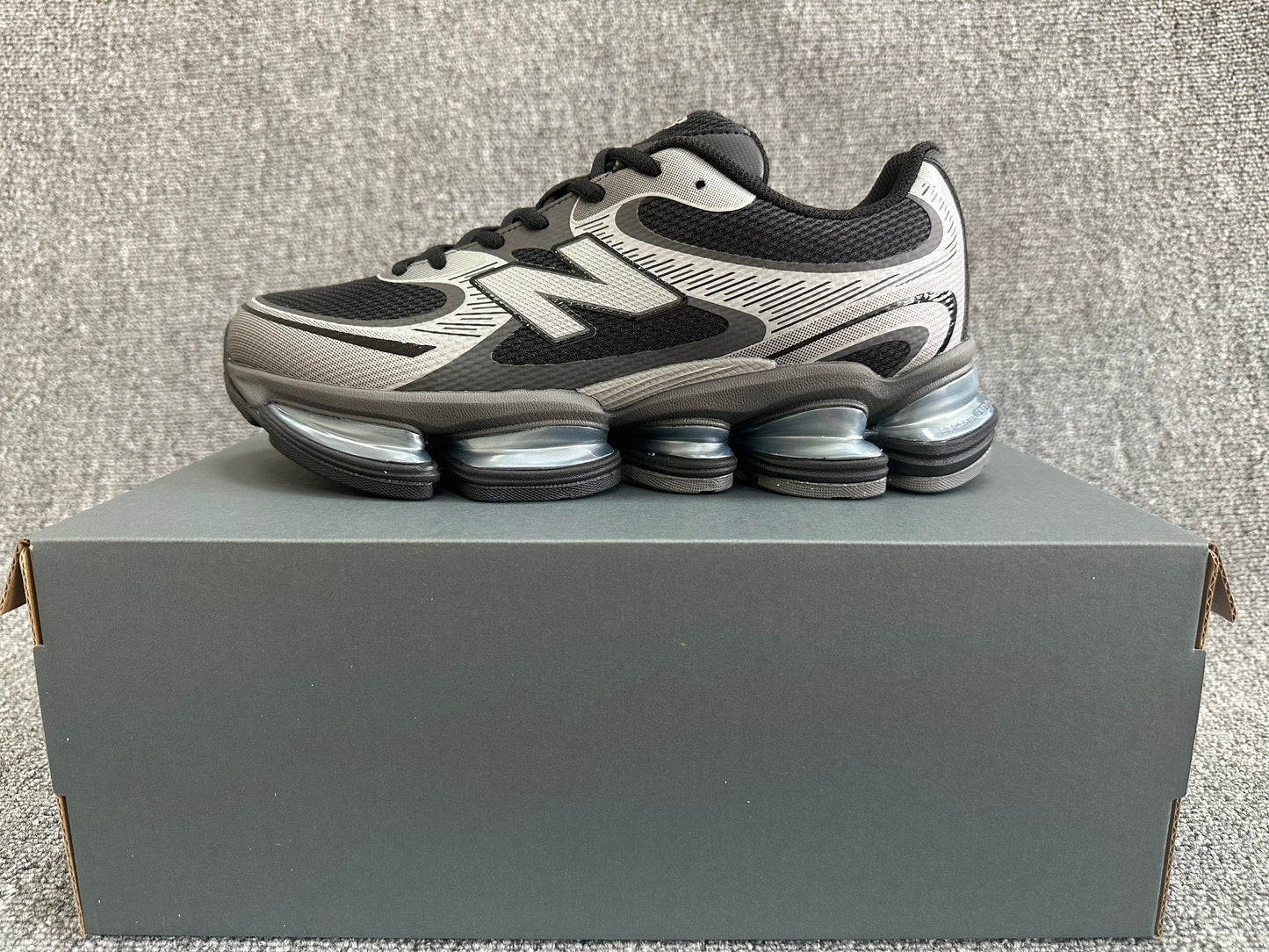 NEW BALANCE NB ABZORB 2000 GRIS & NOIR