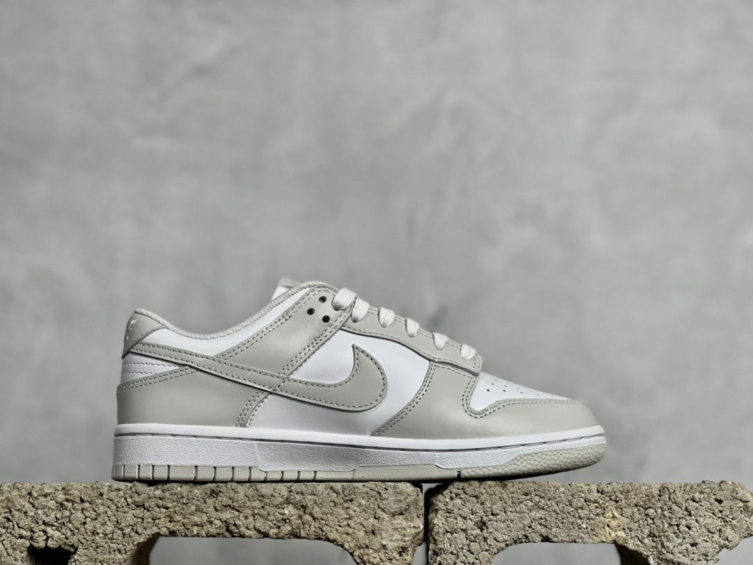 NIKE DUNK LOW WHITE GREY