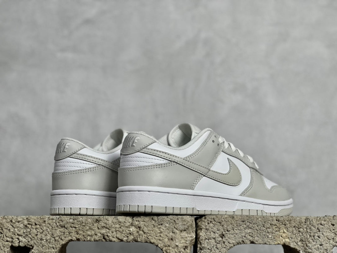 NIKE DUNK LOW WHITE GREY