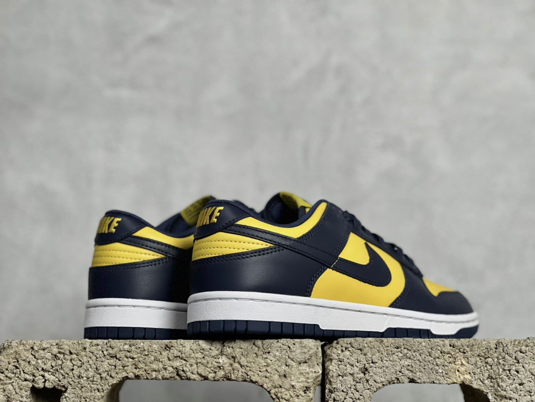 NIKE DUNK LOW WHITE BLACK YELLOW