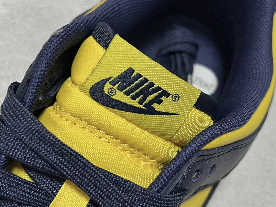 NIKE DUNK LOW WHITE BLACK YELLOW