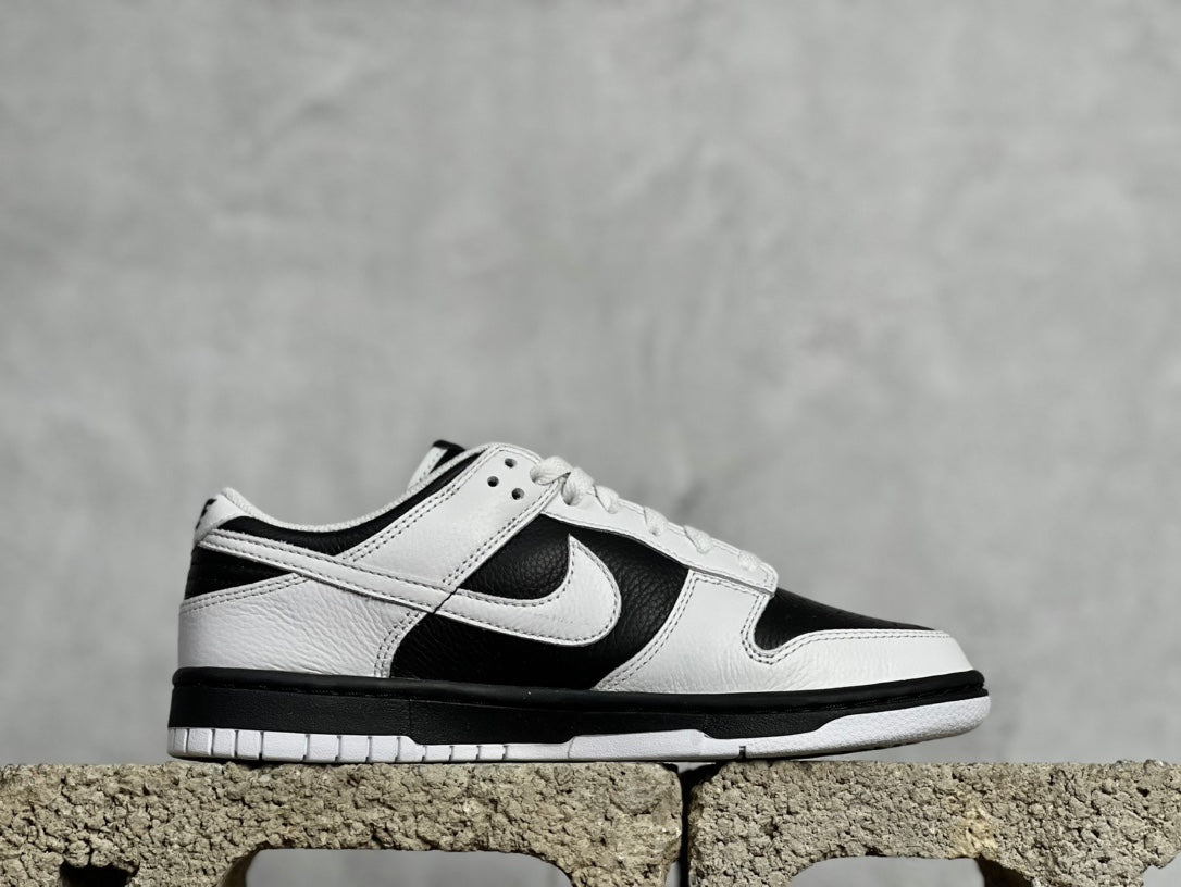 NIKE DUNK LOW WHITE BLACK