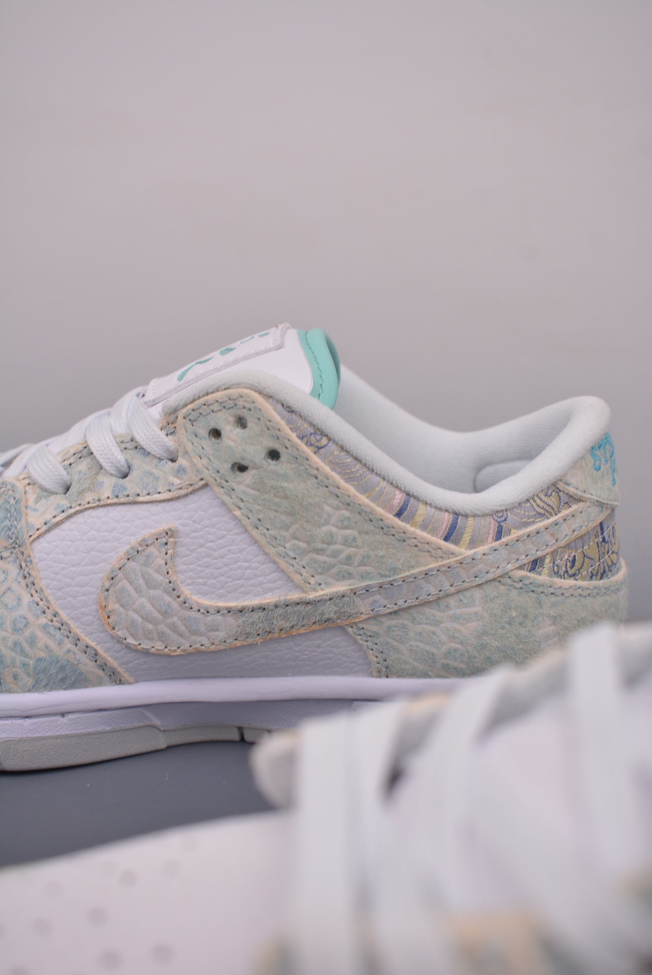 NIKE DUNK LOW WHITE GREEN