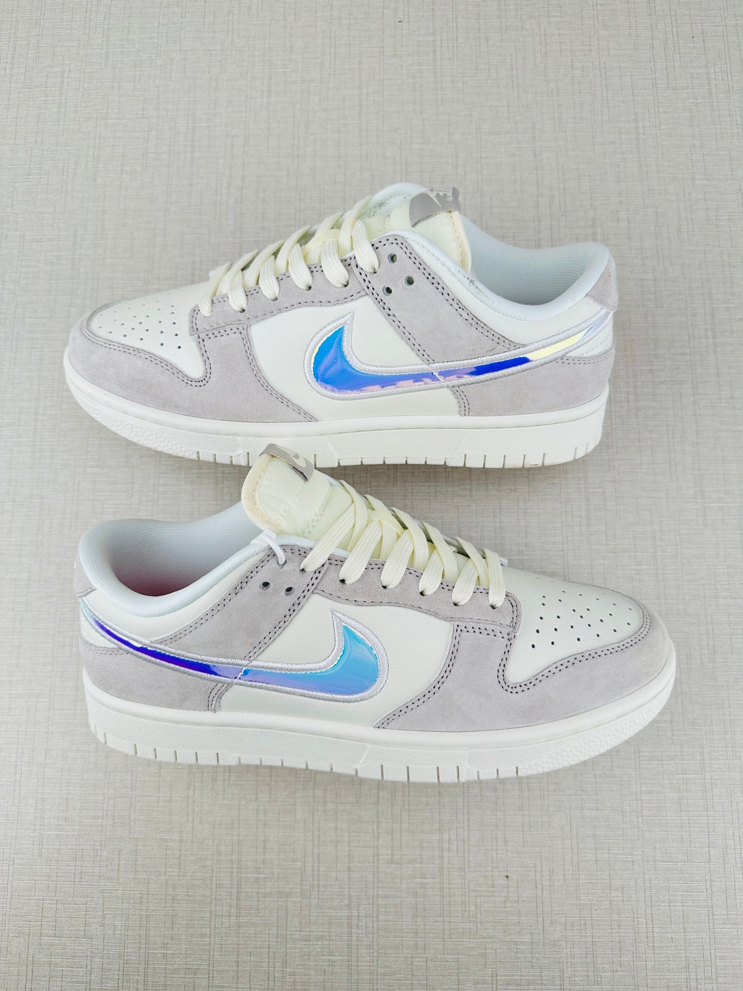 NIKE DUNK LOW WHITE GREY BLUE