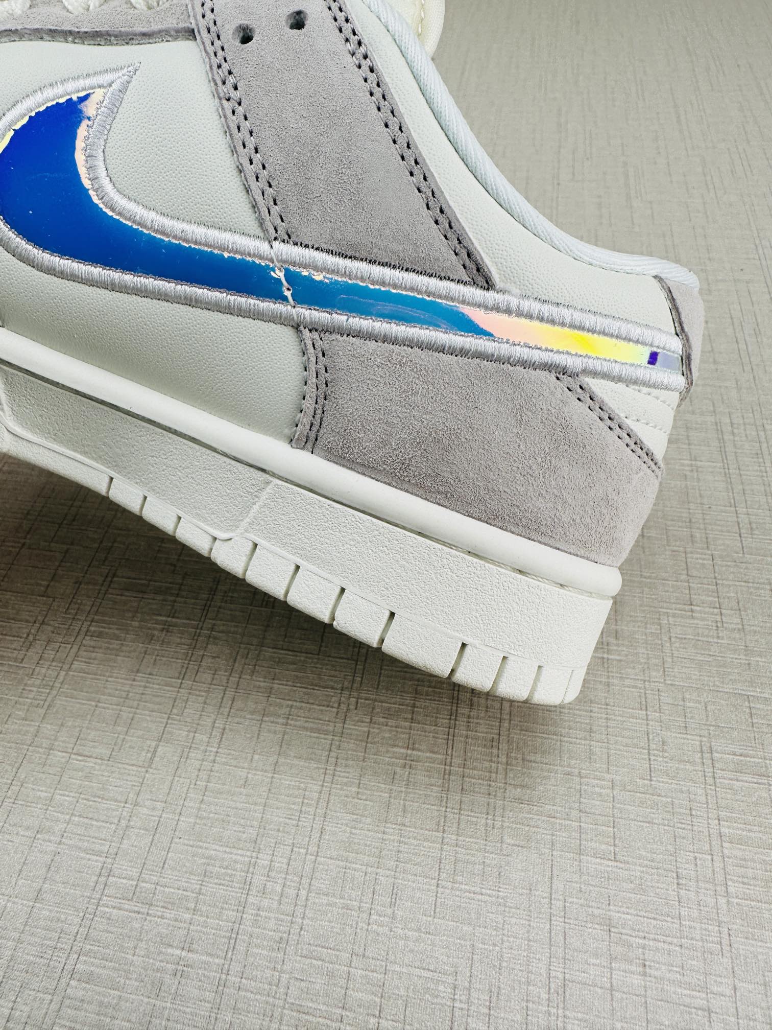 NIKE DUNK LOW WHITE GREY BLUE
