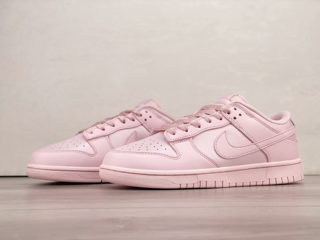 NIKE DUNK LOW PINK