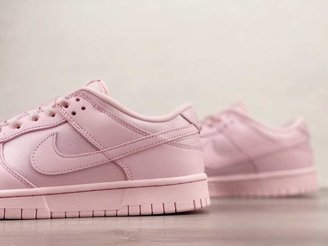 NIKE DUNK LOW PINK