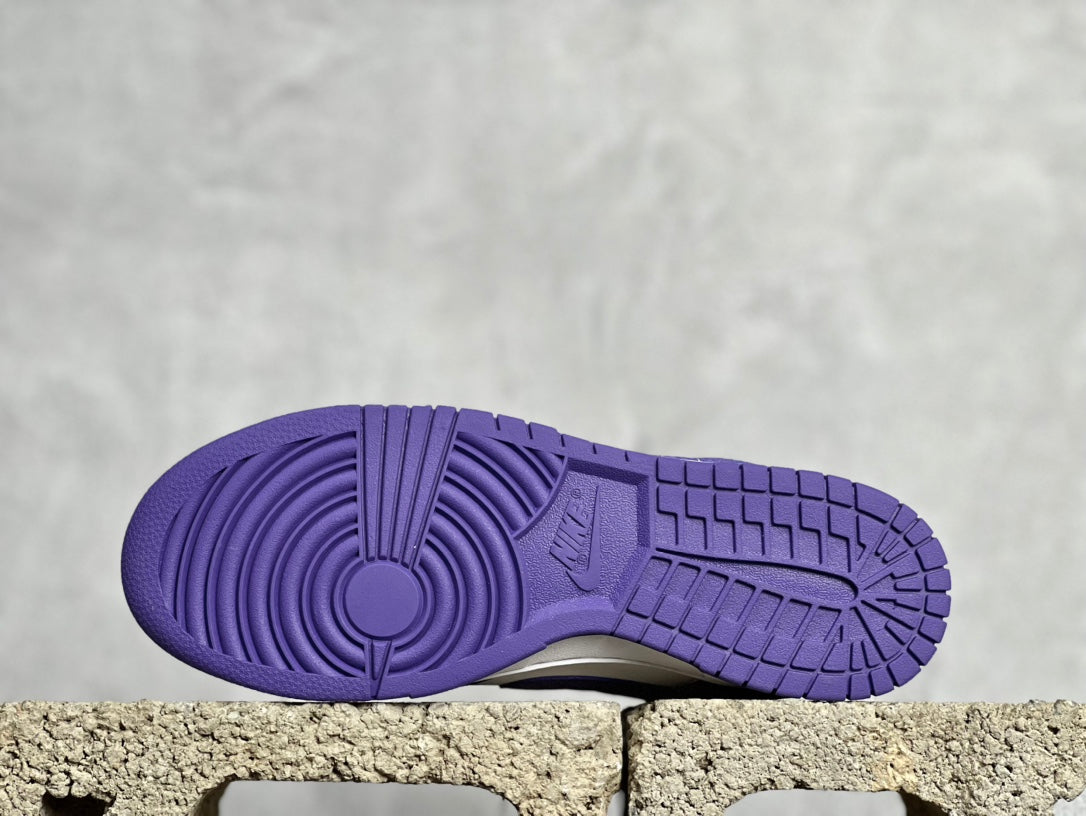 NIKE DUNK LOW PURPLE