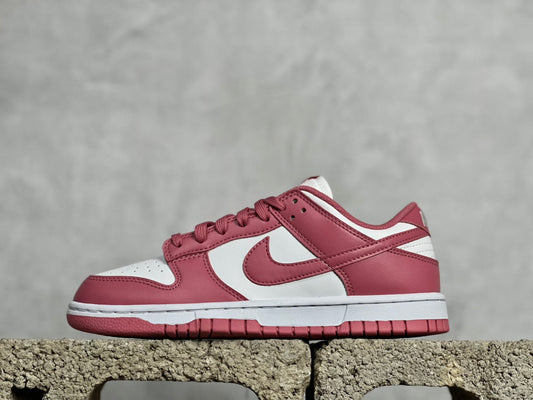 NIKE DUNK LOW WHITE PINK
