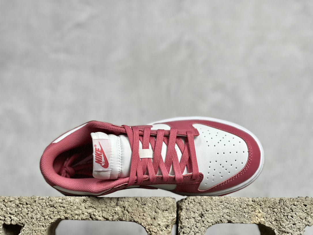 NIKE DUNK LOW WHITE PINK