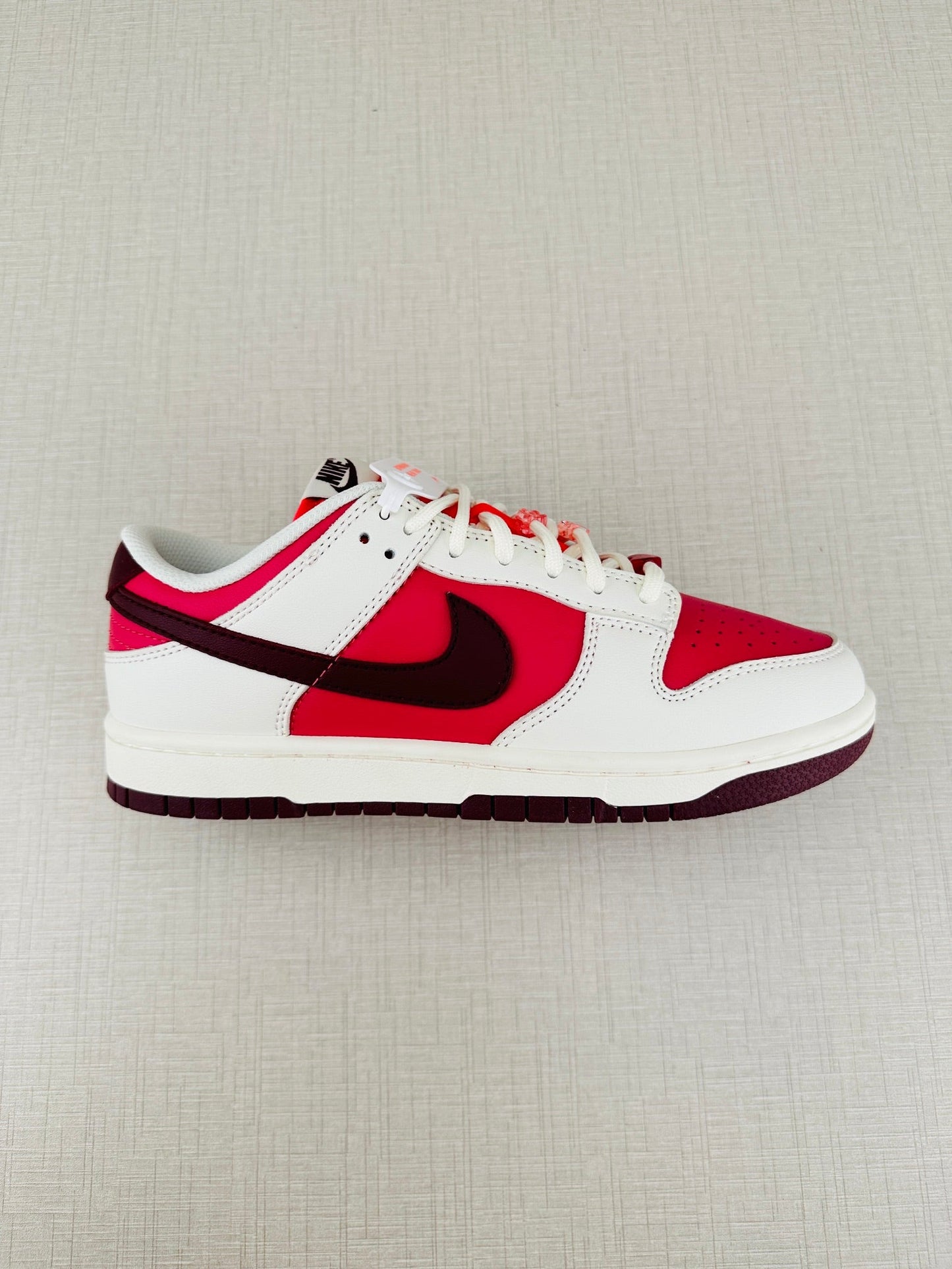 NIKE DUNK LOW RED