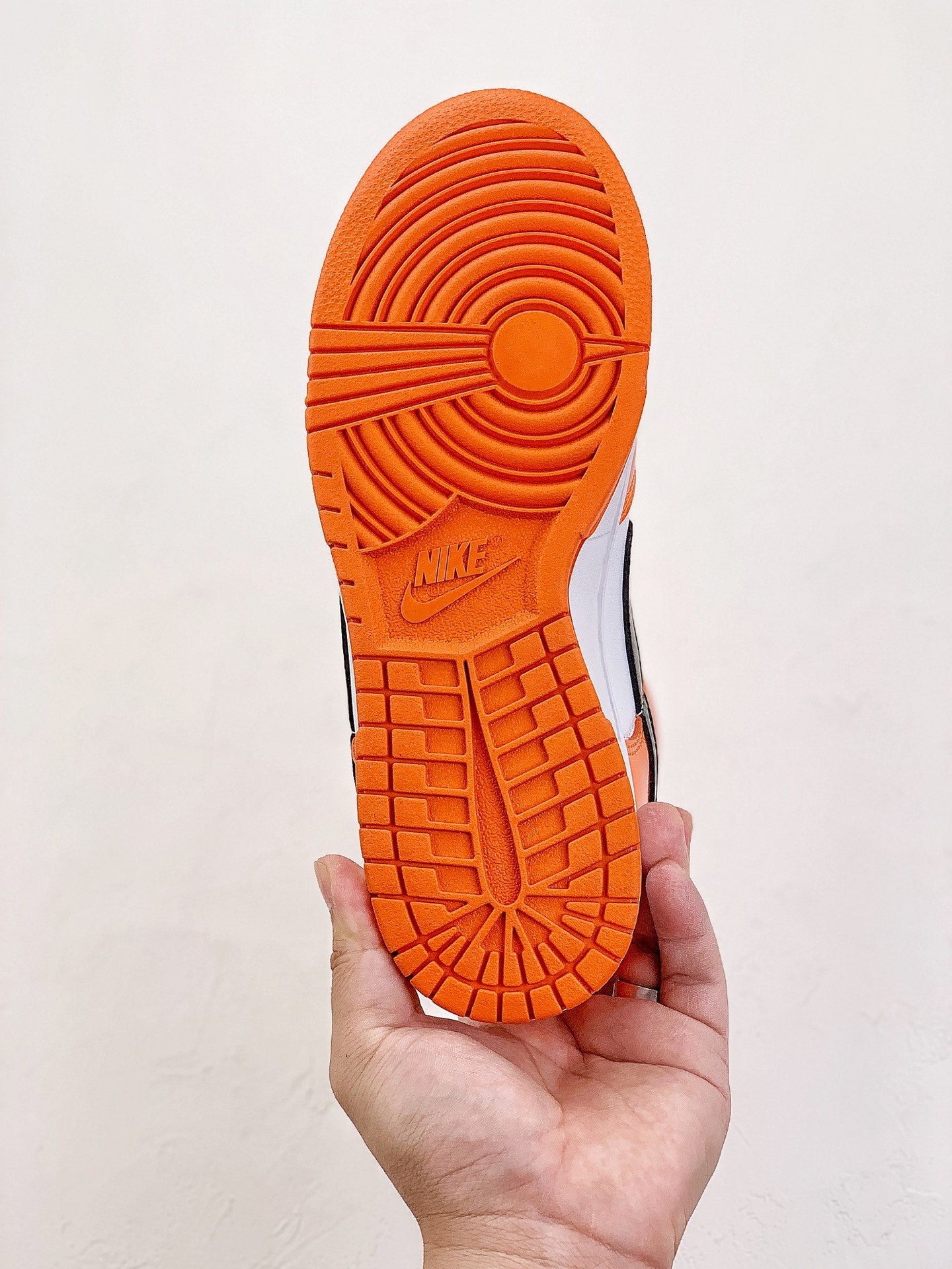 NIKE DUNK LOW ORANGE