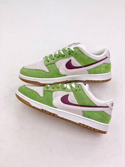 NIKE DUNK LOW WHITE GREEN