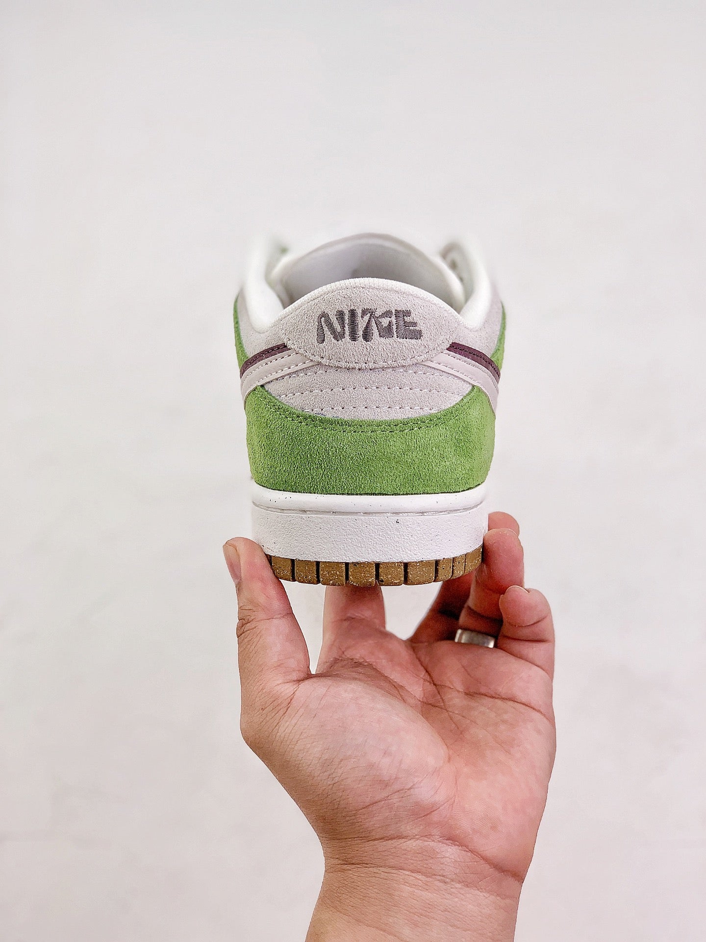 NIKE DUNK LOW WHITE GREEN