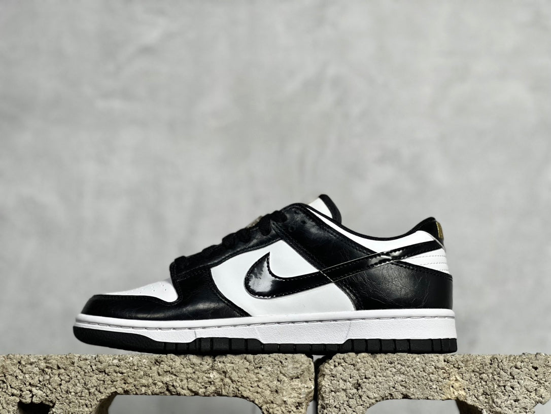 NIKE DUNK LOW PANDA WHITE BLACK