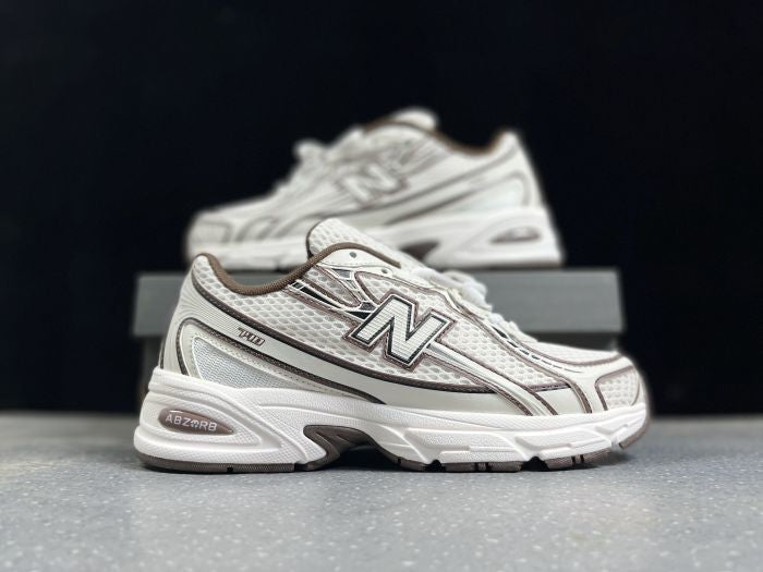 New Balance 740 – Sneakers Iconiques