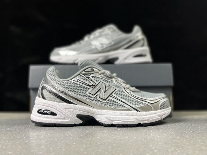 New Balance 740 – Sneakers Iconiques