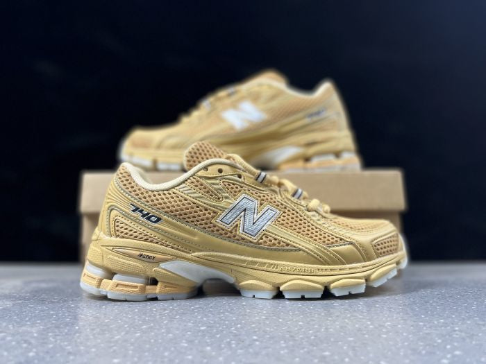 New Balance 740 – Sneakers Iconiques