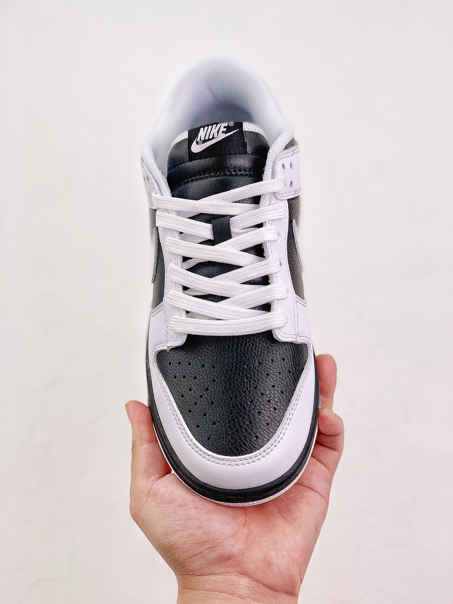 NIKE DUNK LOW REVERSE PANDA WHITE BLACK