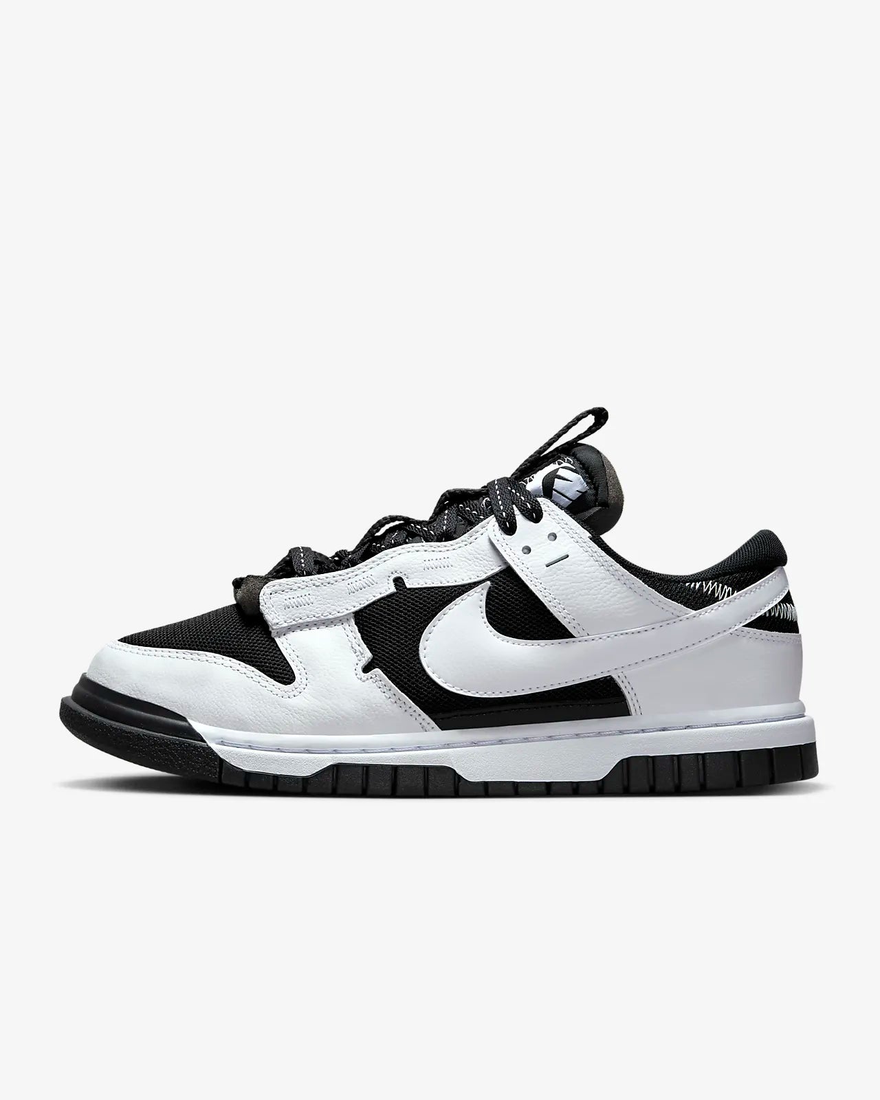 NIKE AIR DUNK JUMBO BLACK & WHITE