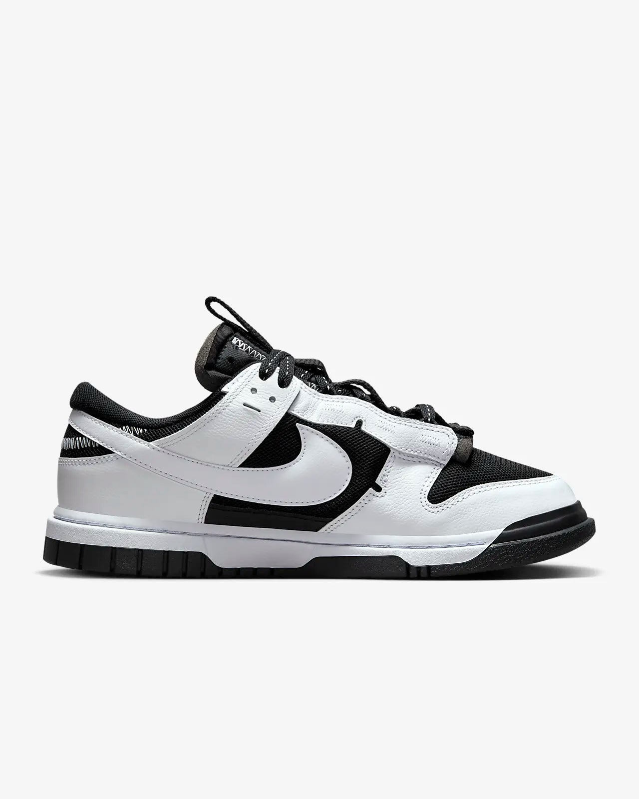NIKE AIR DUNK JUMBO BLACK & WHITE